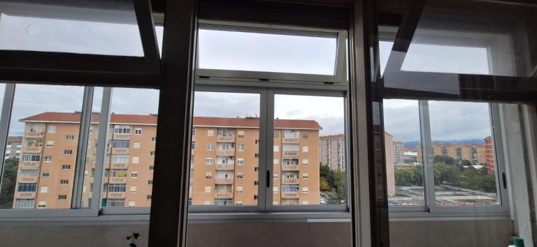 Realizzazione infissi | Torino, TO | Fabbrica Serramenti La Rosa Balconi verandati, isolamento e nuovi spazi con un solo prodotto  